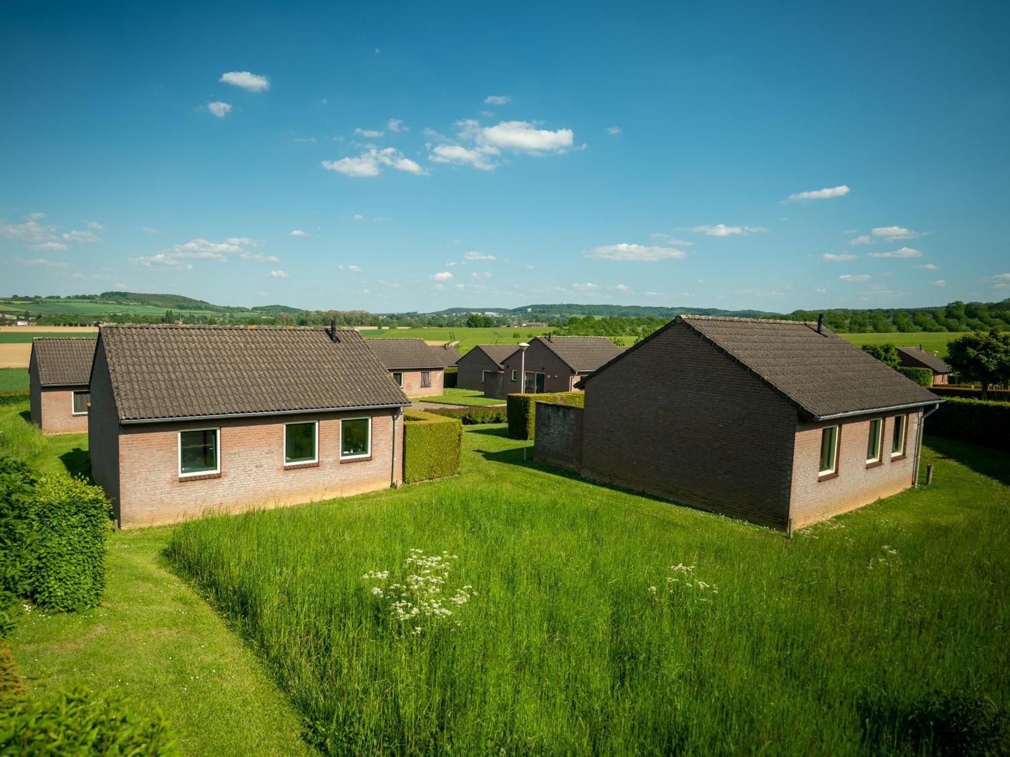 Summio Vakantiepark Reevallis Vijlen Esterno foto