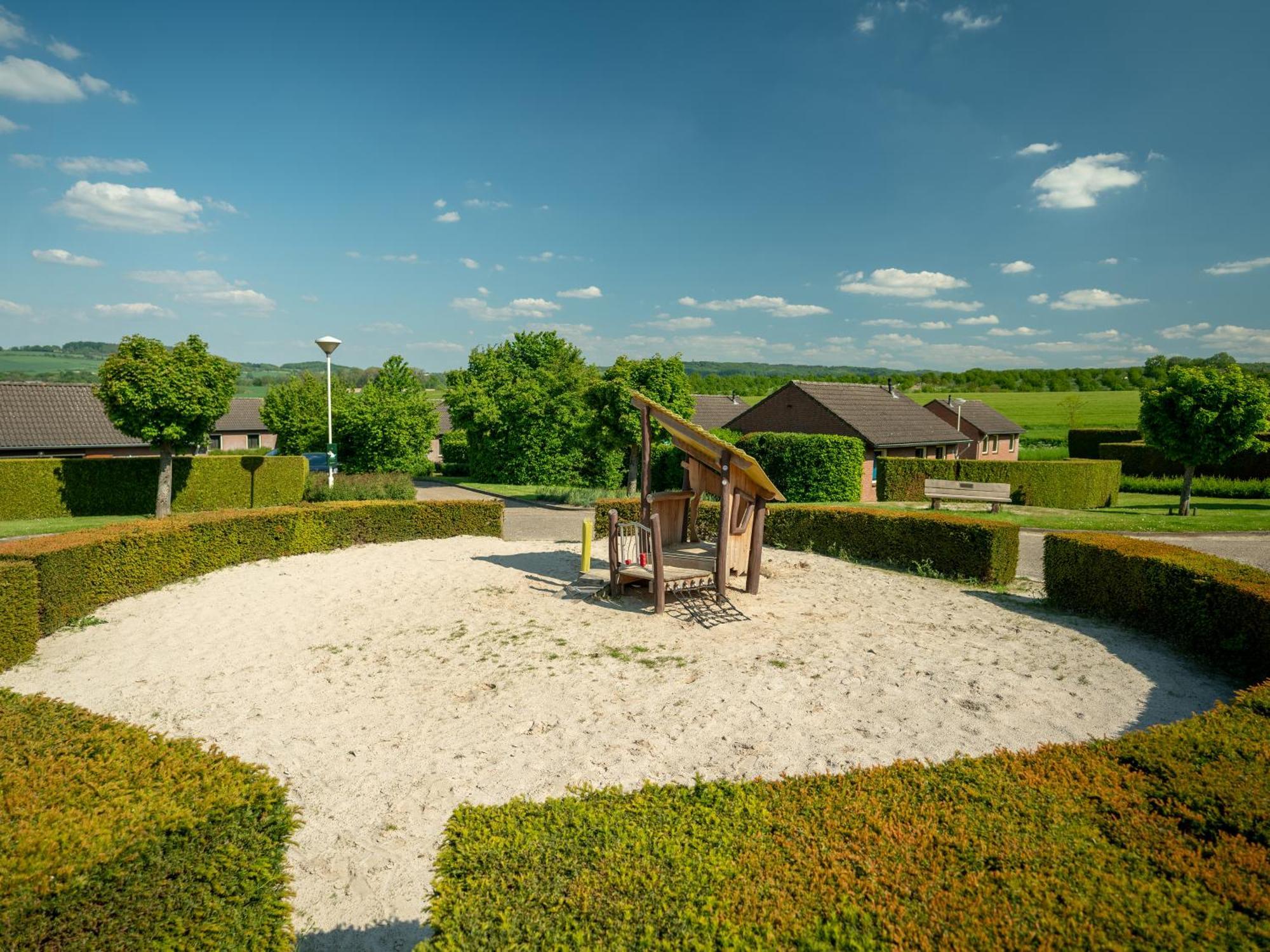 Summio Vakantiepark Reevallis Vijlen Esterno foto